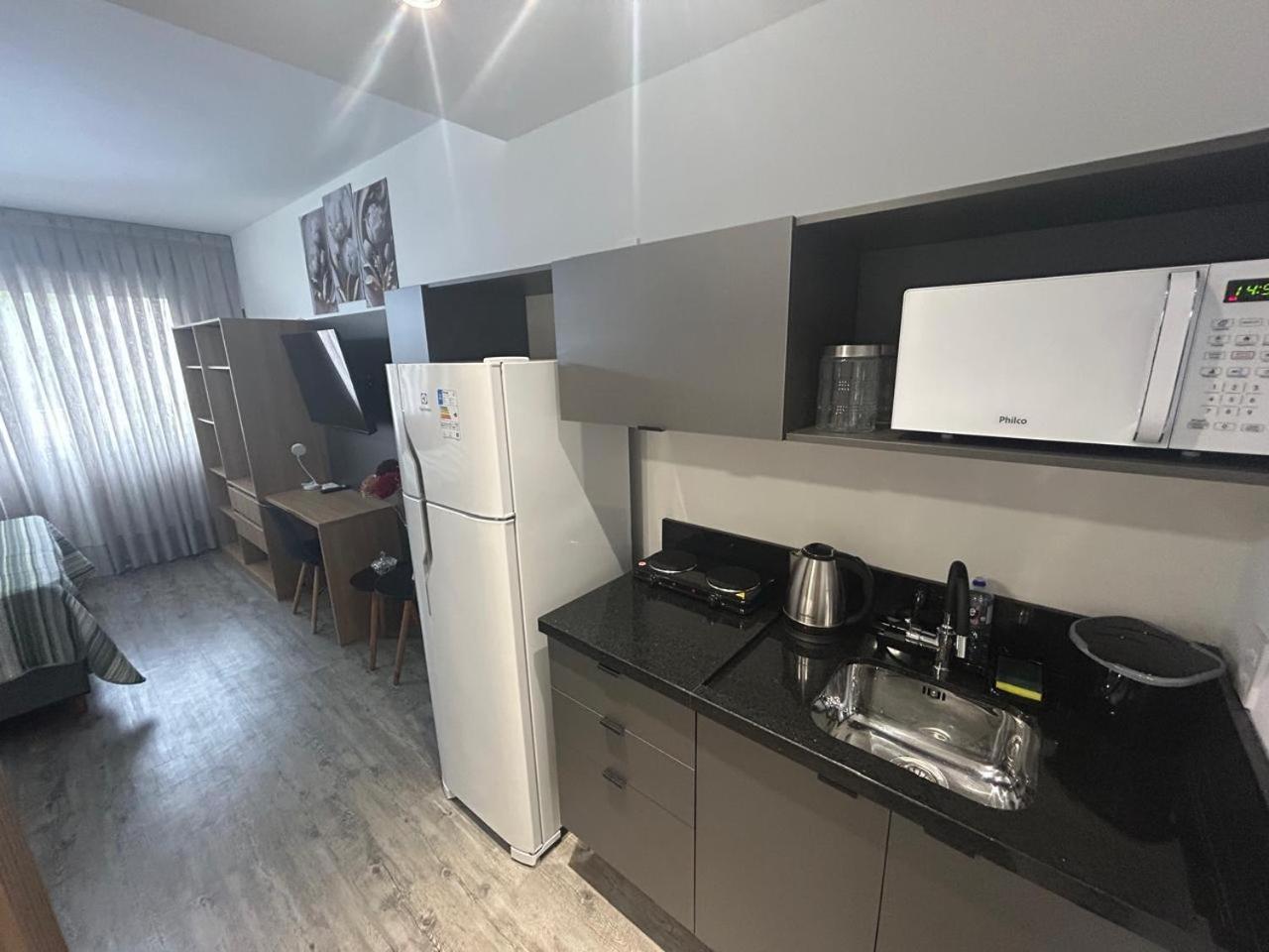 Skyline Apartment *